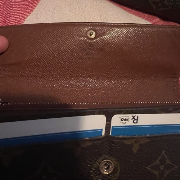 Louis Vuitton wallet - Picture 3 of 11